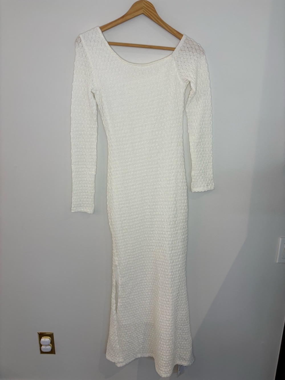 Commense Ivory Textured Long Sleeve Maxi Dress